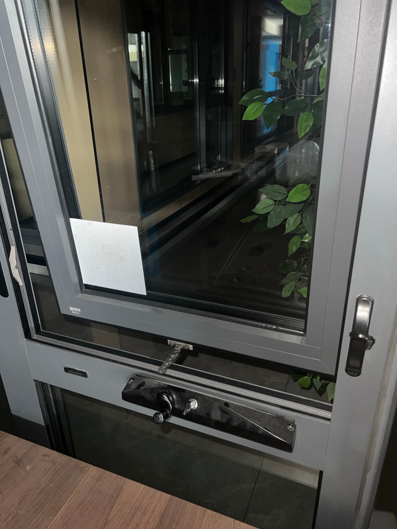 SKATE aluminum curtain wall / awning window — thumbnail 5