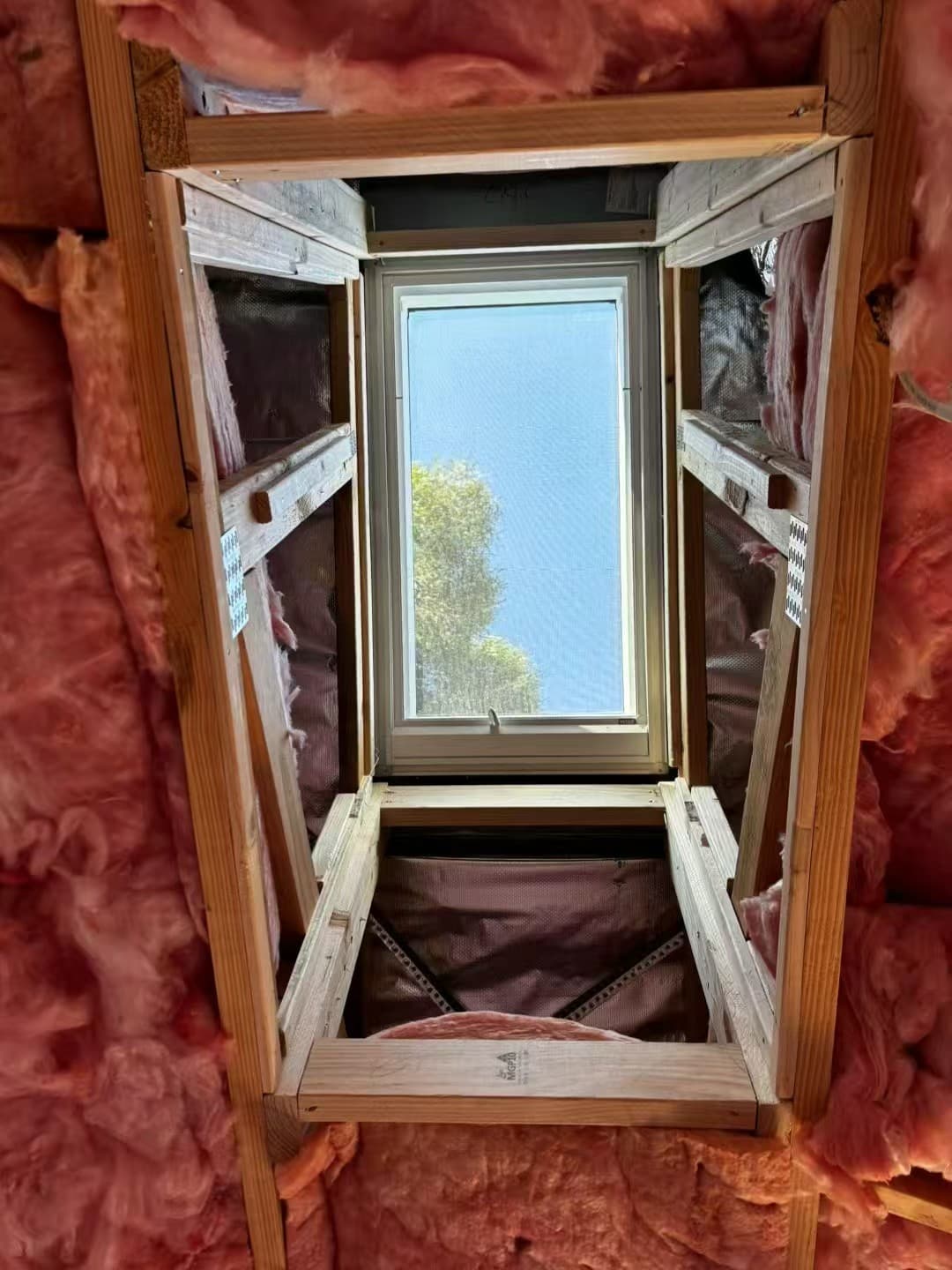 SKATE aluminum skylight — thumbnail 4
